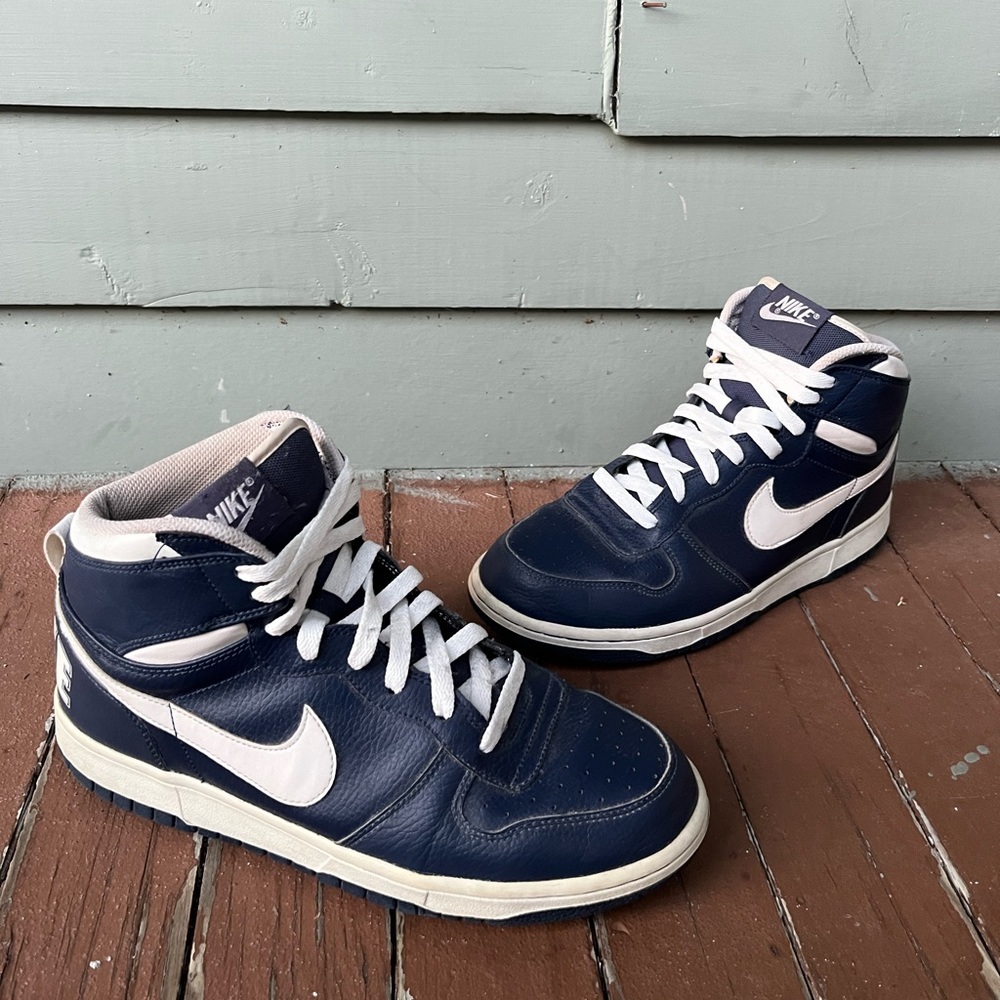 “BIG NIKE” NIKE HIGHTOP SNEAKERS - Picture 3 of 7